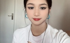 中华小姐泳衣配薄纱